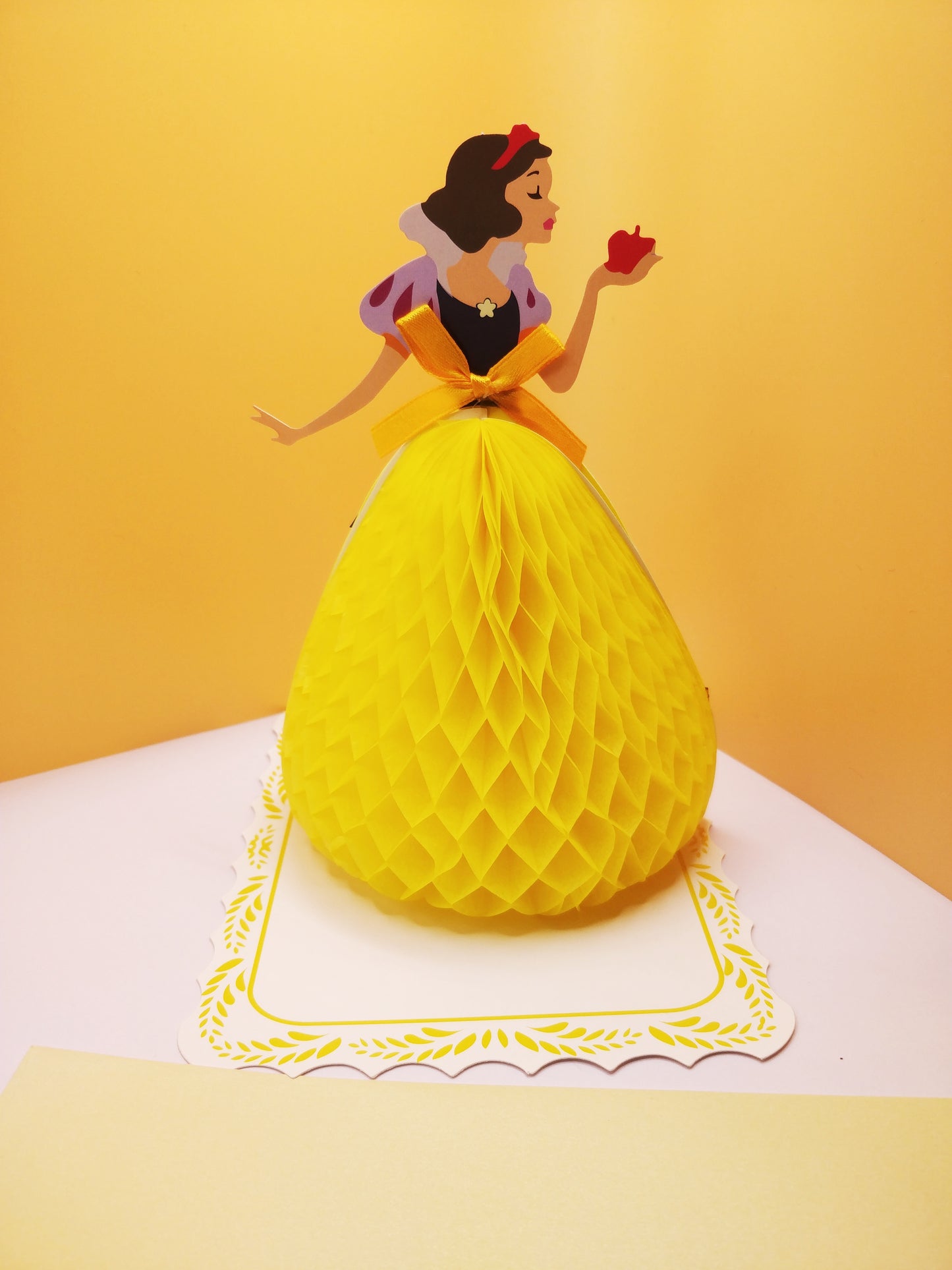 Beautifully Crafted Snow White 3D Pop Up Keepsake Greeting Card for Birthdays or other Special Occasions