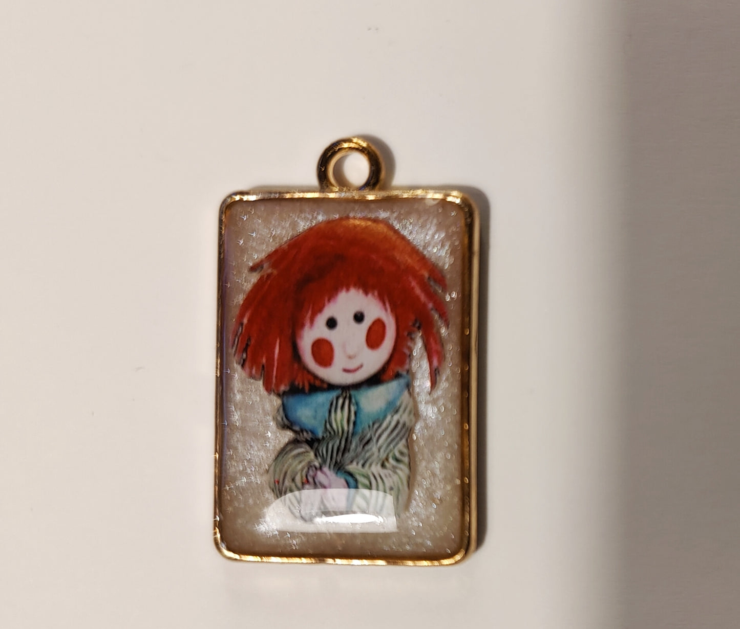 Beautiful Handmade Bosco Pendant and Chain (Gold)